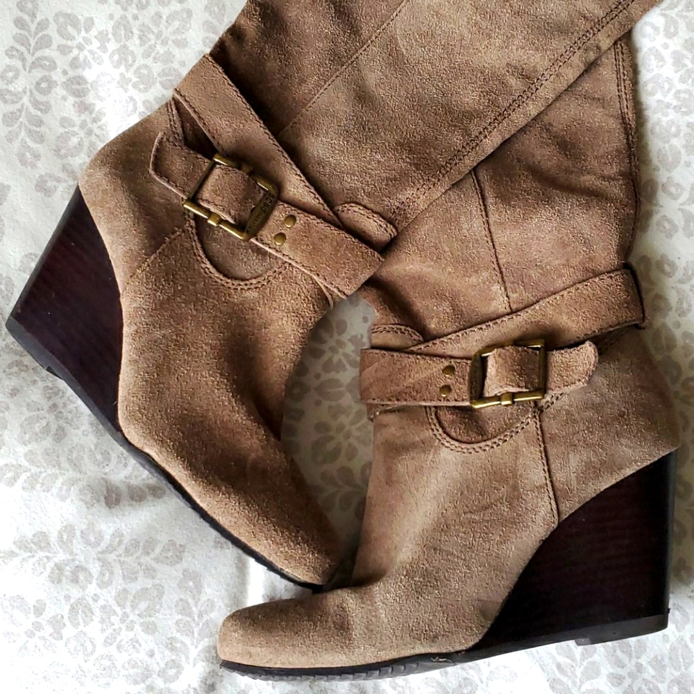 Suede slouchy BCBG wedge boots